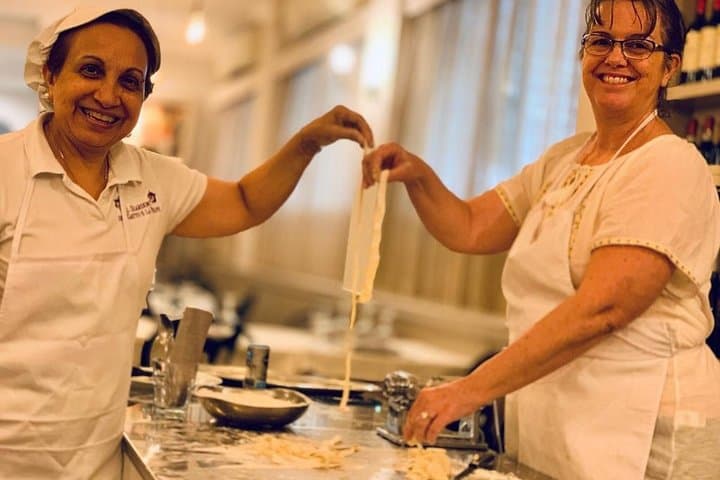 Bologna: Pasta and Tiramisu Small Group Cooking Class with Wine