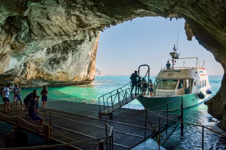 Sea Ox Cave tour plus stop at Cala Luna beach