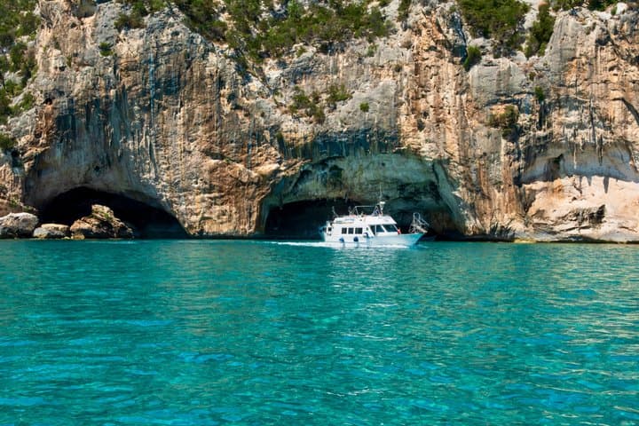 Sea Ox Cave tour plus stop at Cala Luna beach