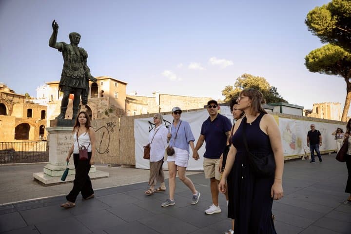 Colosseum, Palatine Hill and Roman Forum Guided Group Tour