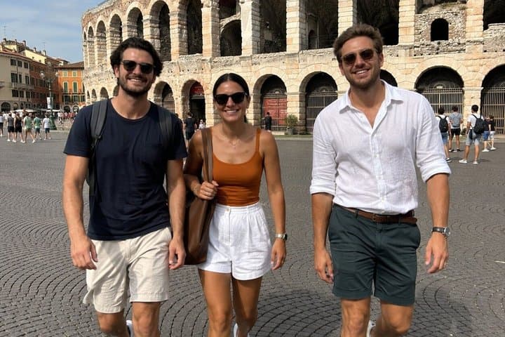 Secrets of Verona: Self-Guided Scavenger Hunt & Walking Tour
