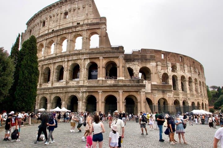 Colosseum Roma Pass Entry and Forum & Palatine Guided Tour