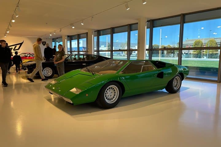Cars&Food: Lambo, Ferrari, Parmigiano, Balsamic, PrivateTransport