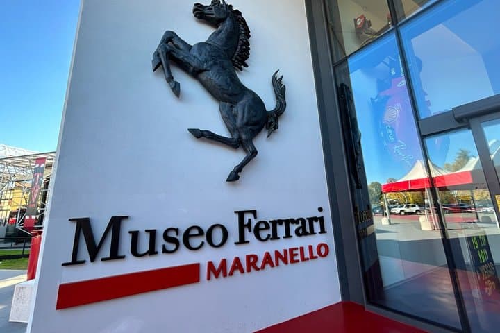 Cars&Food: Lambo, Ferrari, Parmigiano, Balsamic, PrivateTransport