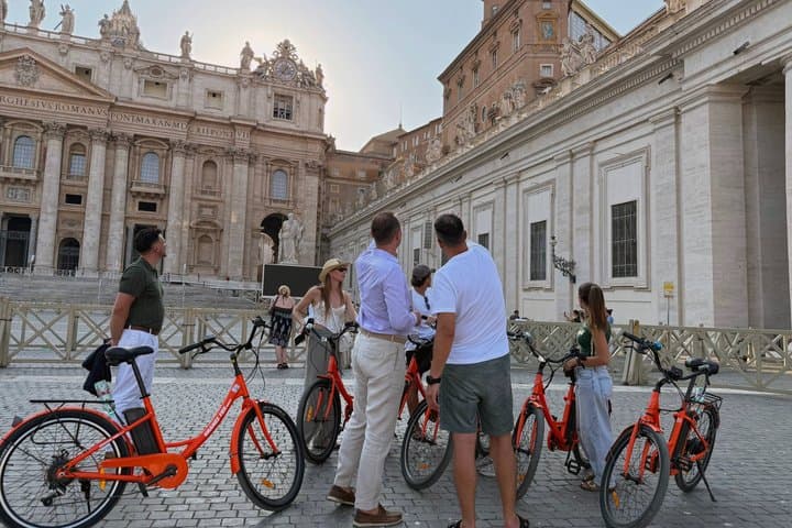 Bike/E-bike Tour of Rome and Vatican