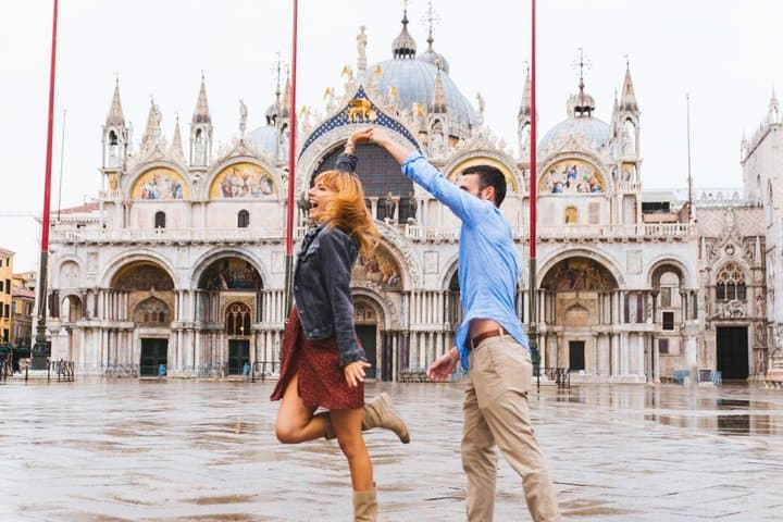 Iconic Landmarks Private Photoshoot in Venice