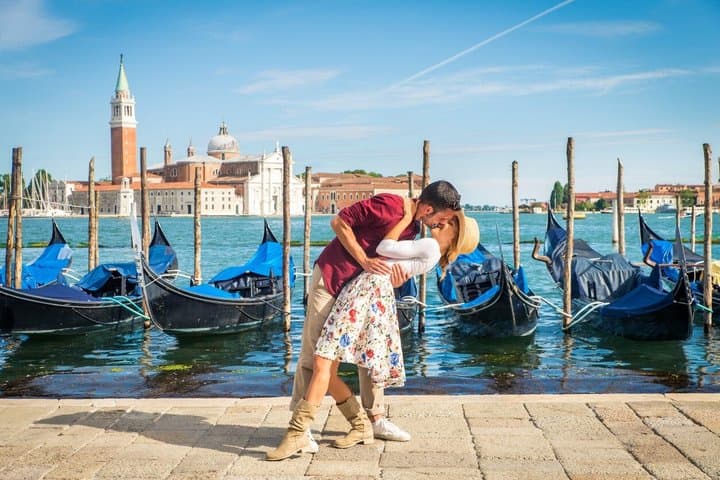 Iconic Landmarks Private Photoshoot in Venice