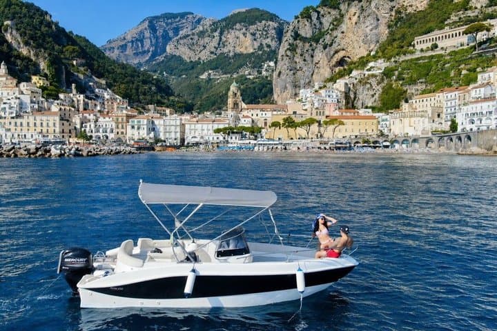 Boat and dinghy rental in Amalfi Coast Without Skipper