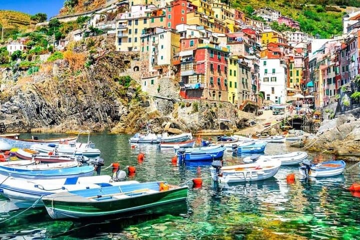 Liguria Cinque Terre beautiful experience with local guide