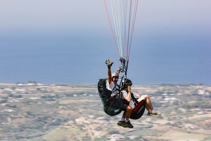 Paragliding flight in Palermo