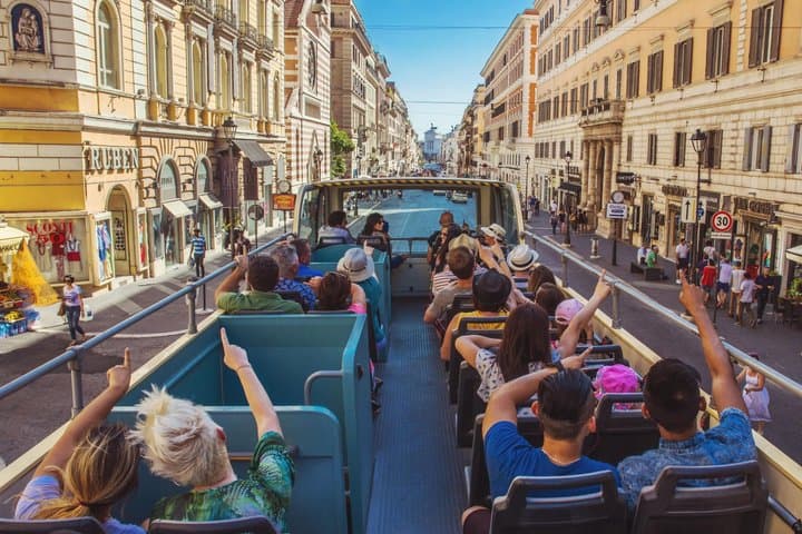 Rome Colosseum Palatin Entry and 48h Hop On Hop Off Bus Pass