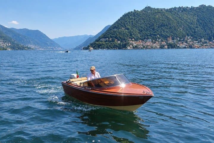 Lake Como Private Classic Boat Experience from Como