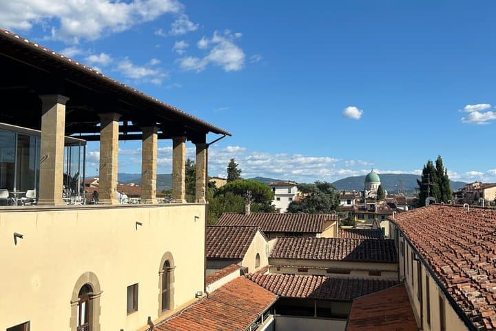 Spedale degli Innocenti: the first Orphanage ever built